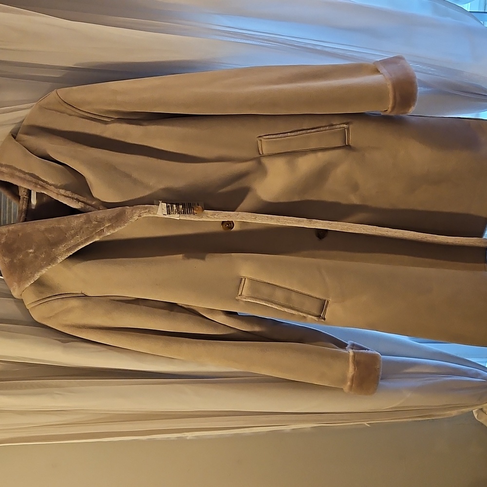 Uniqlo Cream Teddy Jacket for Women - Picture 3 of 7